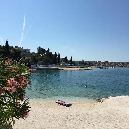Mak * Trogir